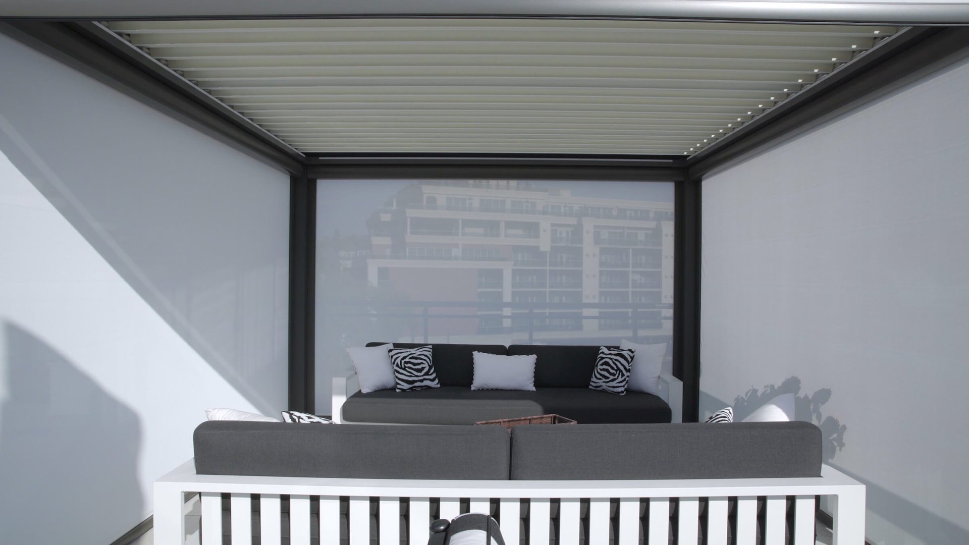louvered pergola with screens photo # 104