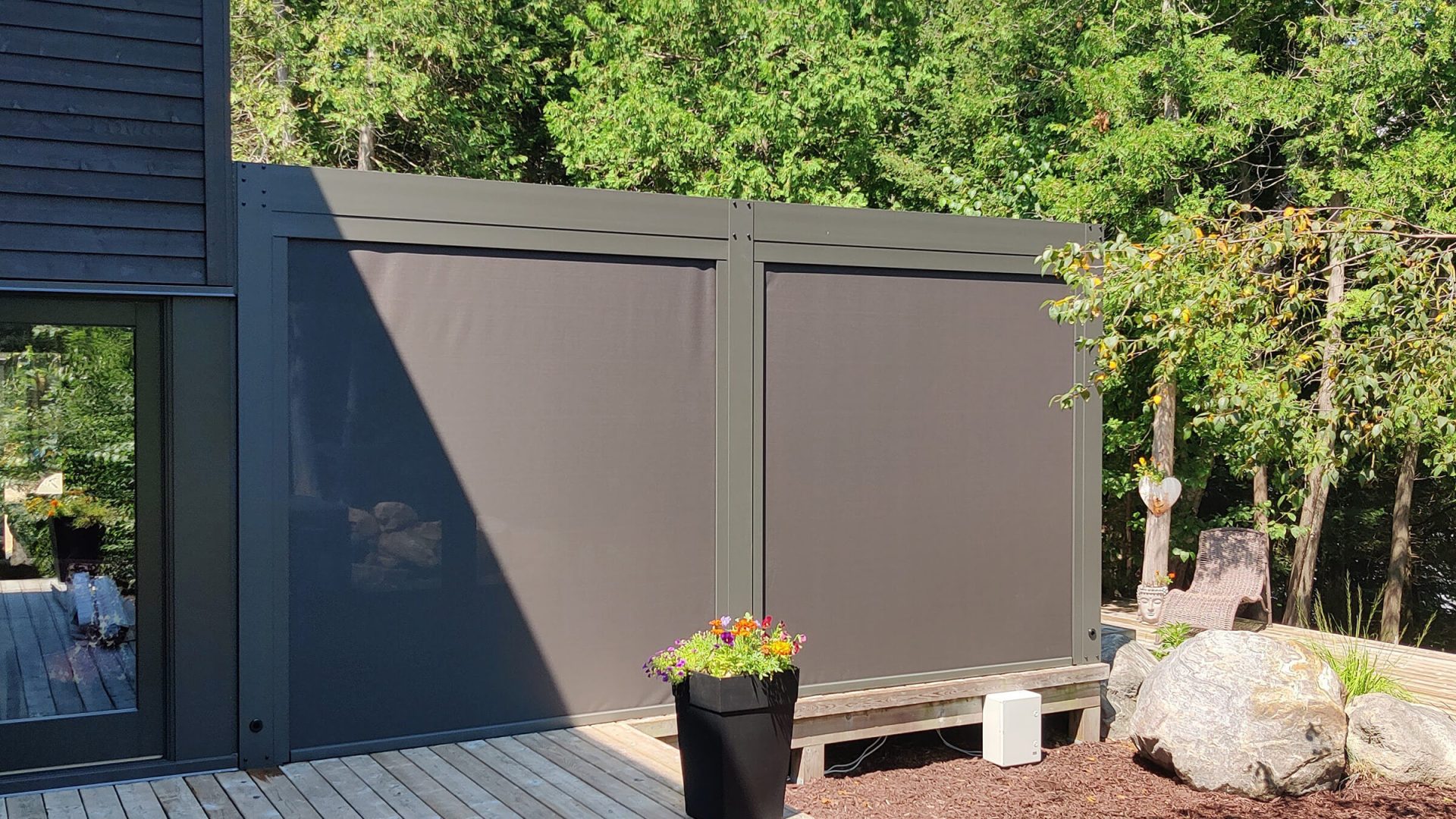 louvered pergola with retractable screen photo # 849
