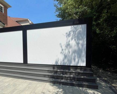 Pergola with privacy screens