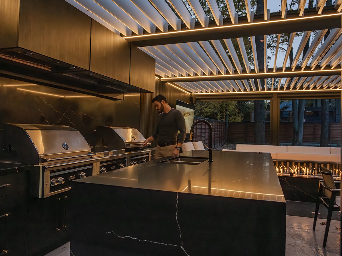 Solid Roof with Skylights #1494
